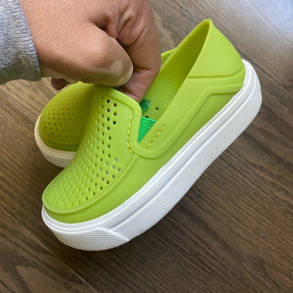 Crocs CitiLane Roka K unisex-child Sneaker toddler size 6 - Picture 4 of 6